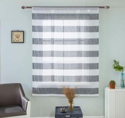 Cortinas cortas con diseño de cortina romana de rayas plisadas a la moda